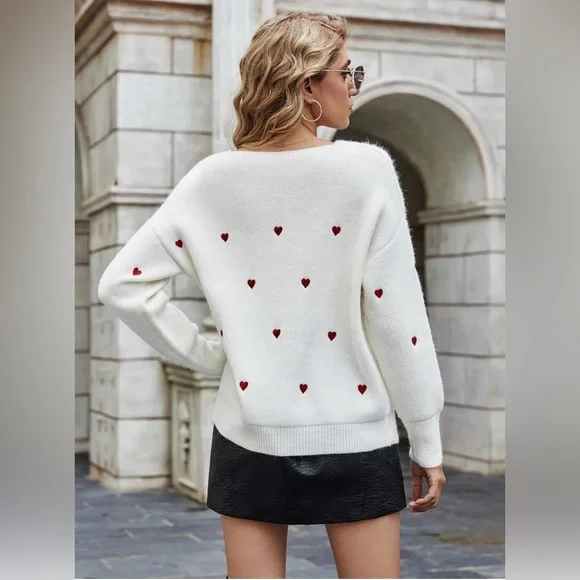 Pink Lily Cream V-Neck Embroidered Heart Fuzzy Soft Long Sleeve Sweater Size 2XL - Picture 9 of 13